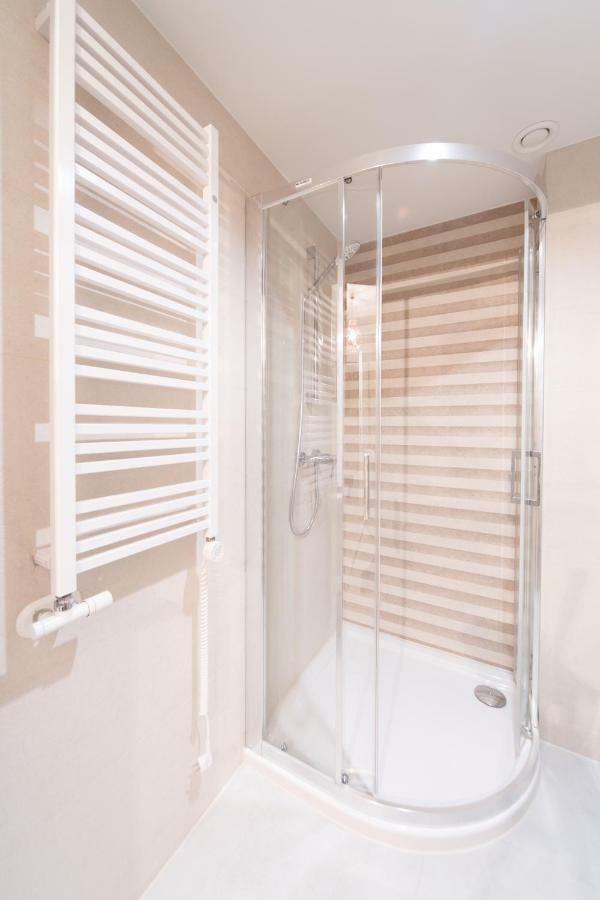 M6 Main Square Stylish One Bedroom Cracovia Exterior foto